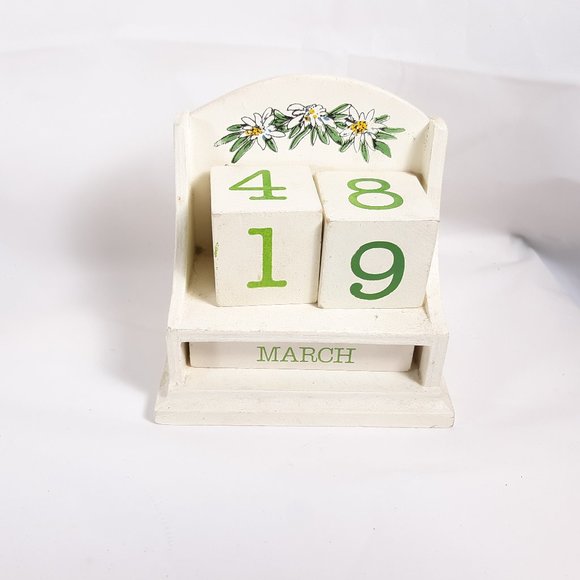 accents-daisy-wooden-desk-block-calendar-perpetual-calendar-poshmark